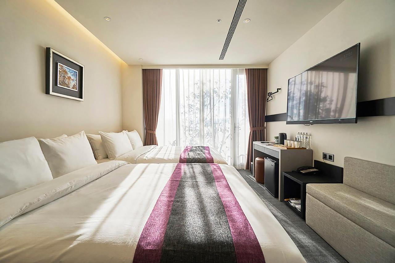 Royal Roi Hotel 台中市 エクステリア 写真